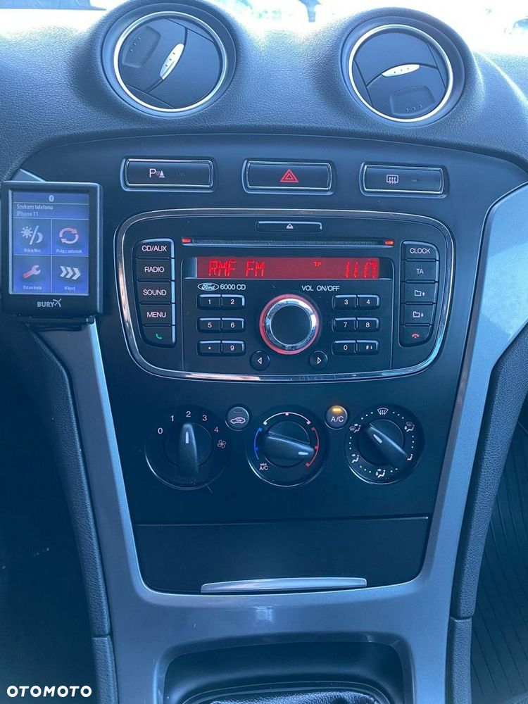 Ford Mondeo - 12