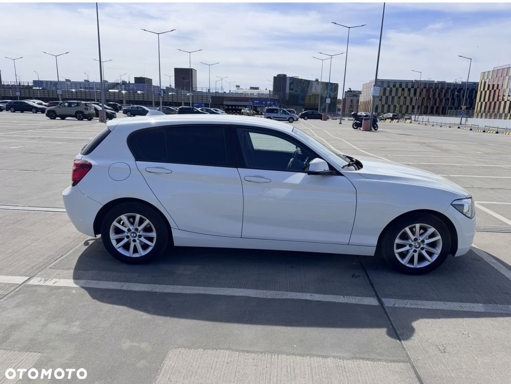 BMW Seria 1 116i - 6