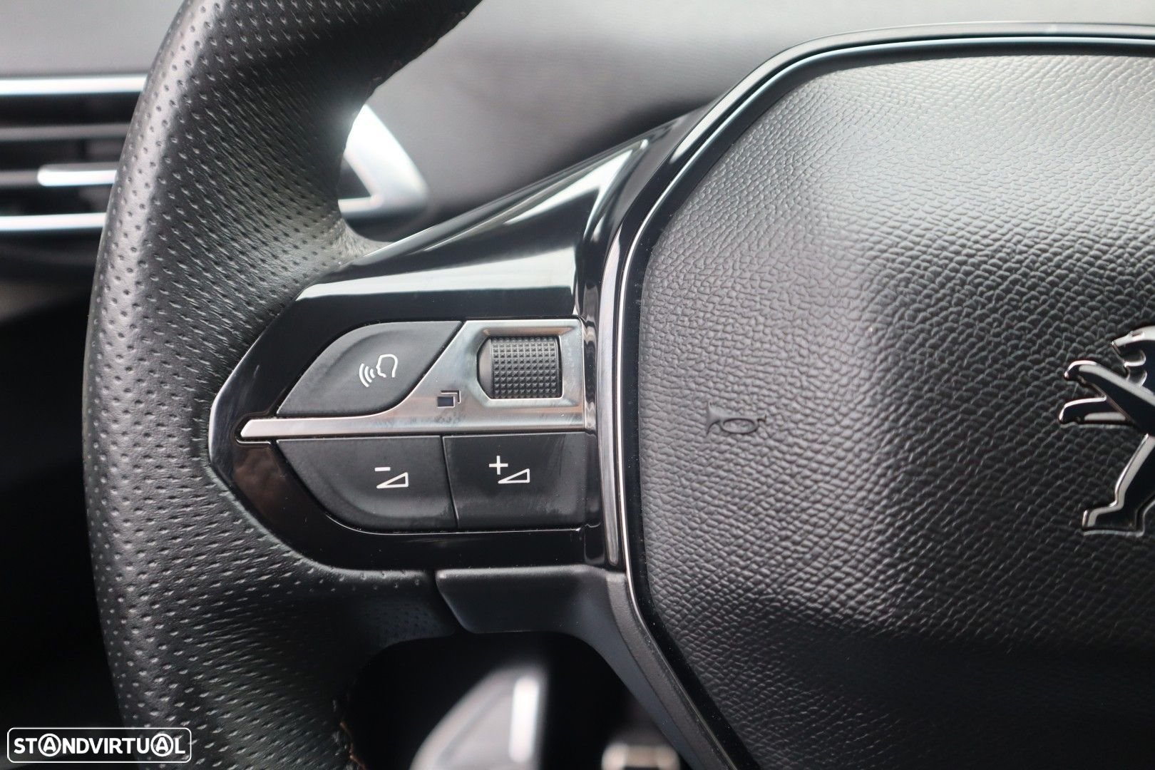 Peugeot 3008 1.2 PureTech GT - 23