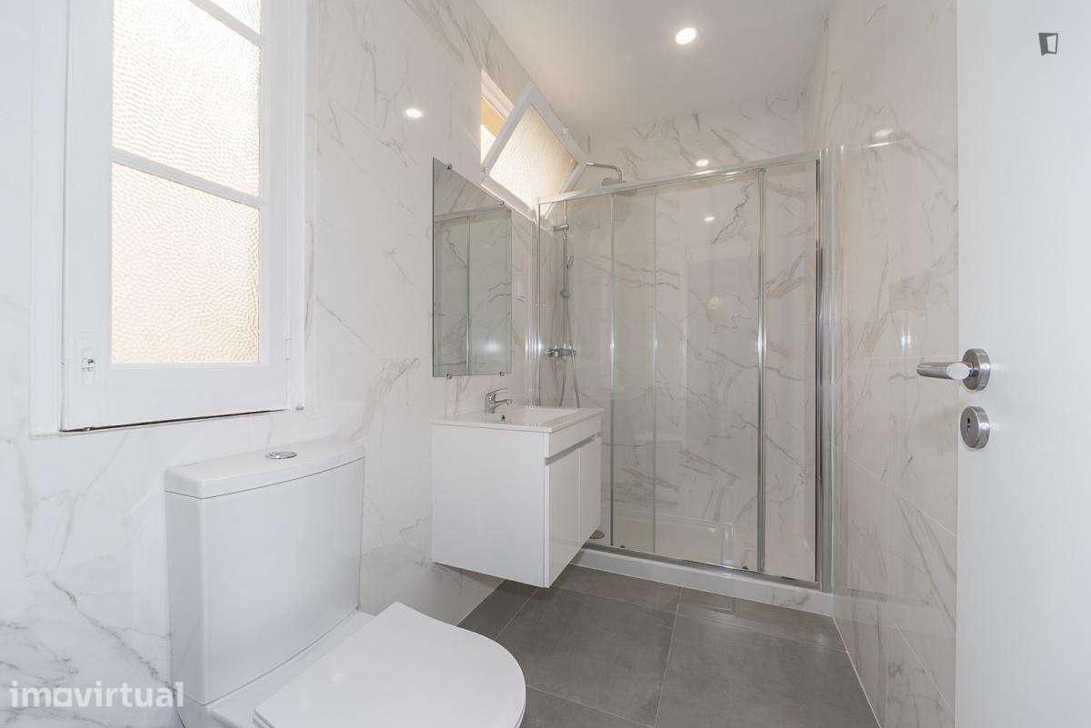 Quarto - localizado em Lapa Lisbon - Grande imagem: 5/15