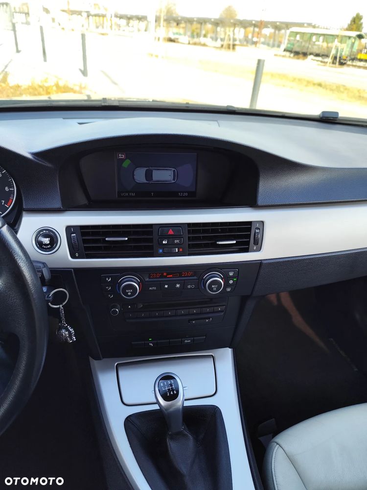 BMW Seria 3 - 27