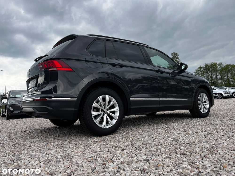 Volkswagen Tiguan - 9