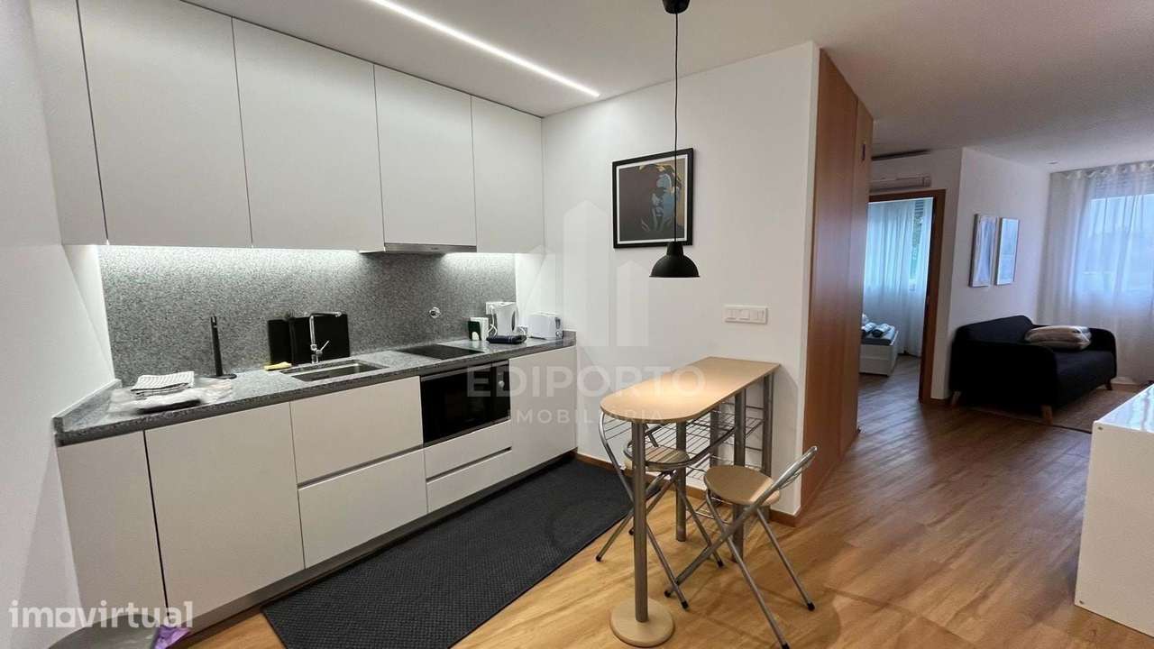 Apartamento T1 Mobilado para Arrendamento em Vila Nova de Gaia - Zona - Grande imagem: 3/13