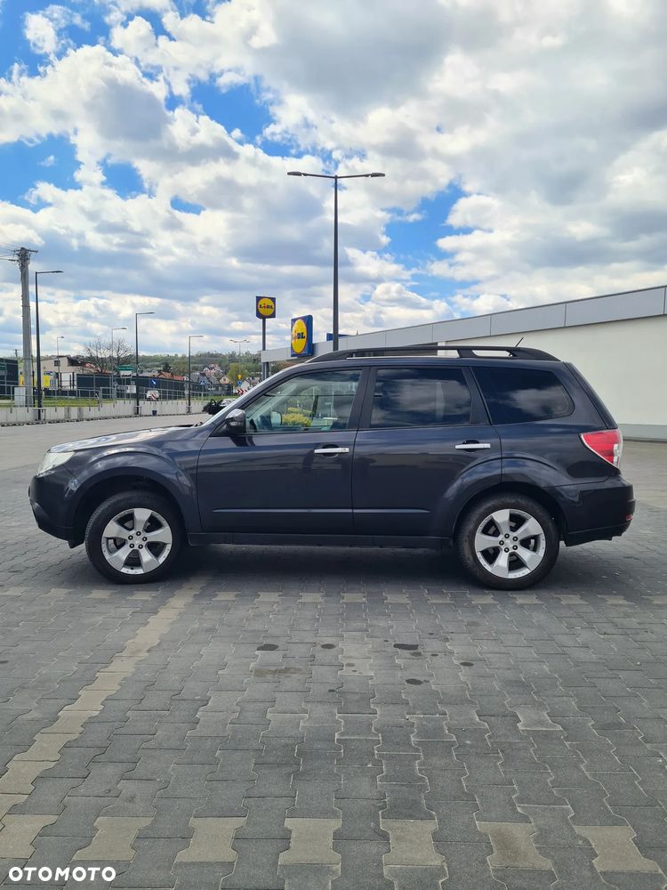 Subaru Forester 2.0X Exclusive - 6