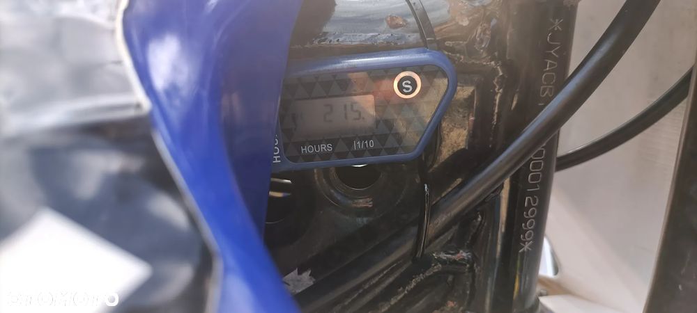 Yamaha YZ - 9