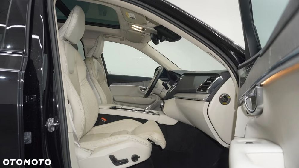 Volvo XC 90 T8 AWD Plug-In Hybrid Ultimate Dark 7os - 10