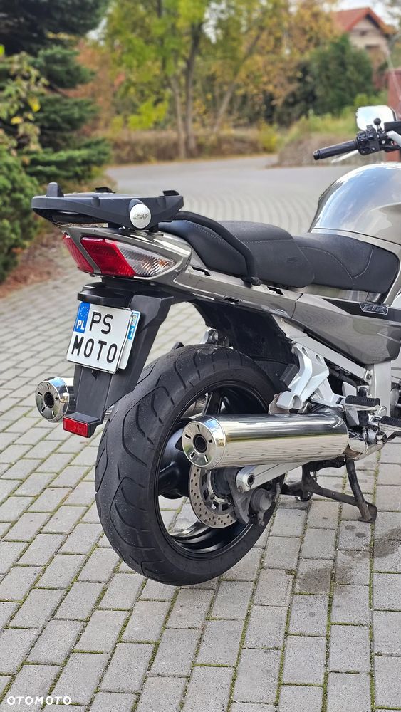 Yamaha FJR - 21