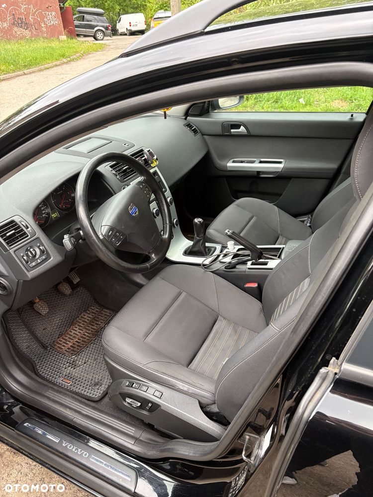 Volvo V50 D2 Momentum - 11
