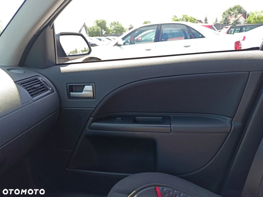 Ford Mondeo - 13