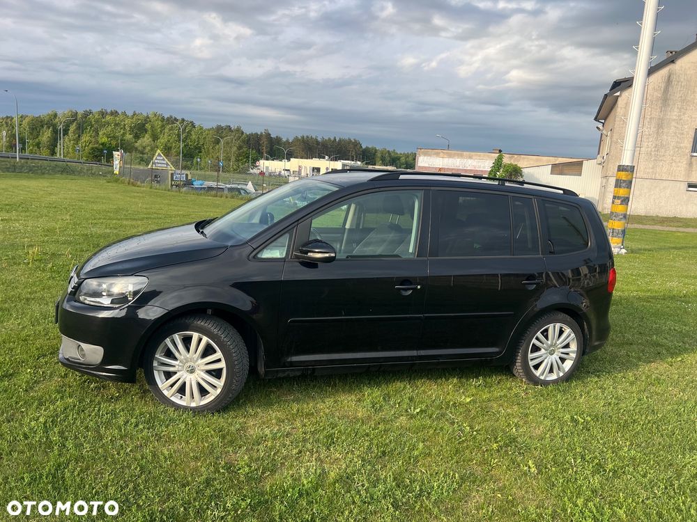 Volkswagen Touran 1.6 TDI DPF BlueMot Comfortline - 2