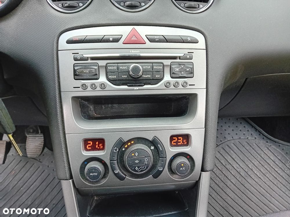 Peugeot 308 120 VTi Style - 10