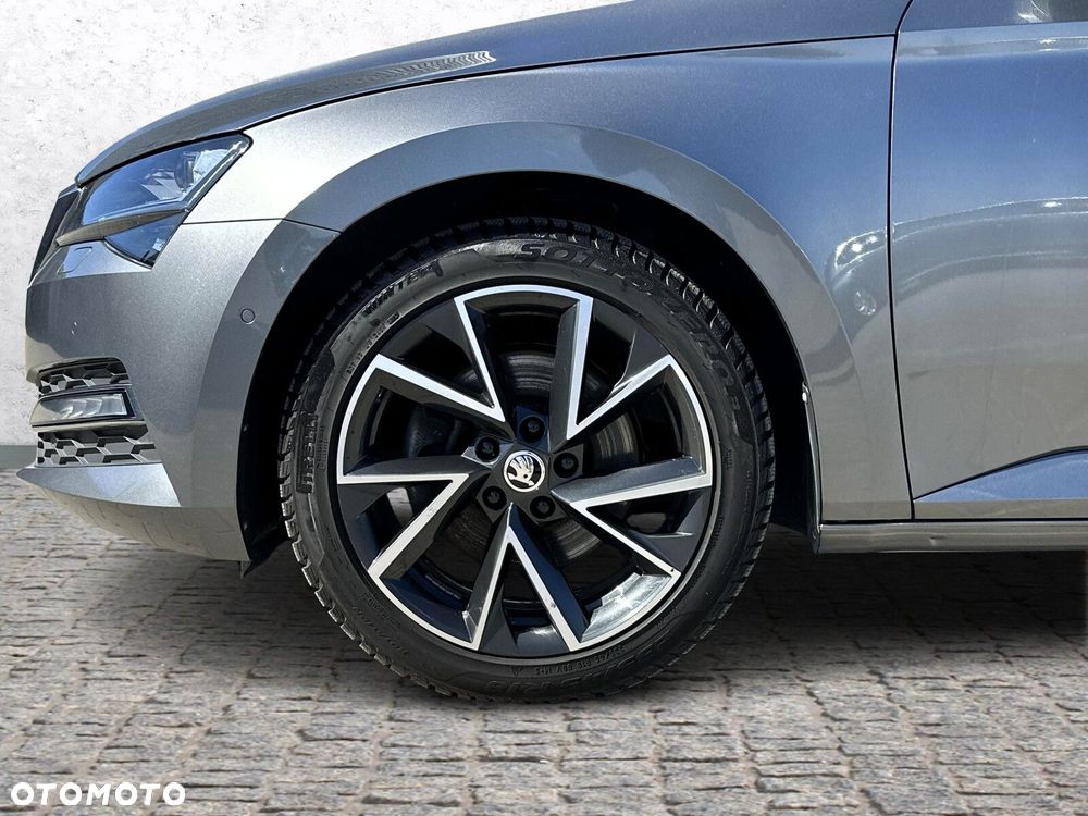 Skoda Superb 1.5 TSI Style DSG - 35