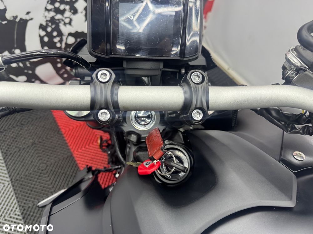 Yamaha MT - 25