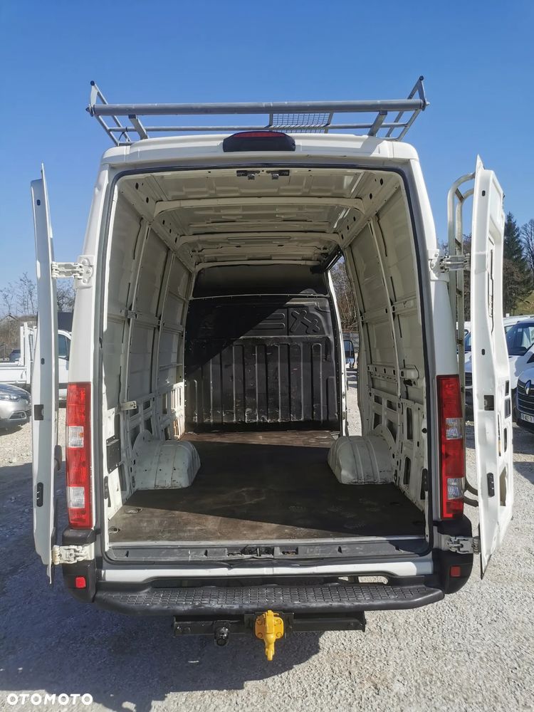 Iveco Daily 35C13 blaszak 130KM blizniak L3H3 długi wysoki Klima Bagażachowy Hak L2H3 - 9