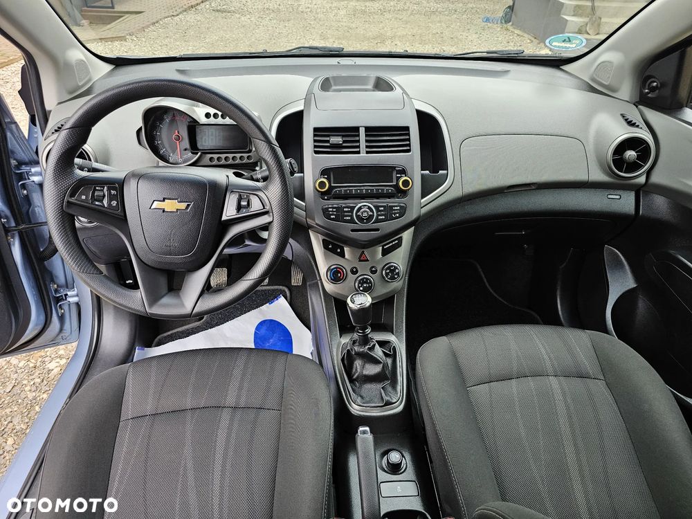 Chevrolet Aveo - 8