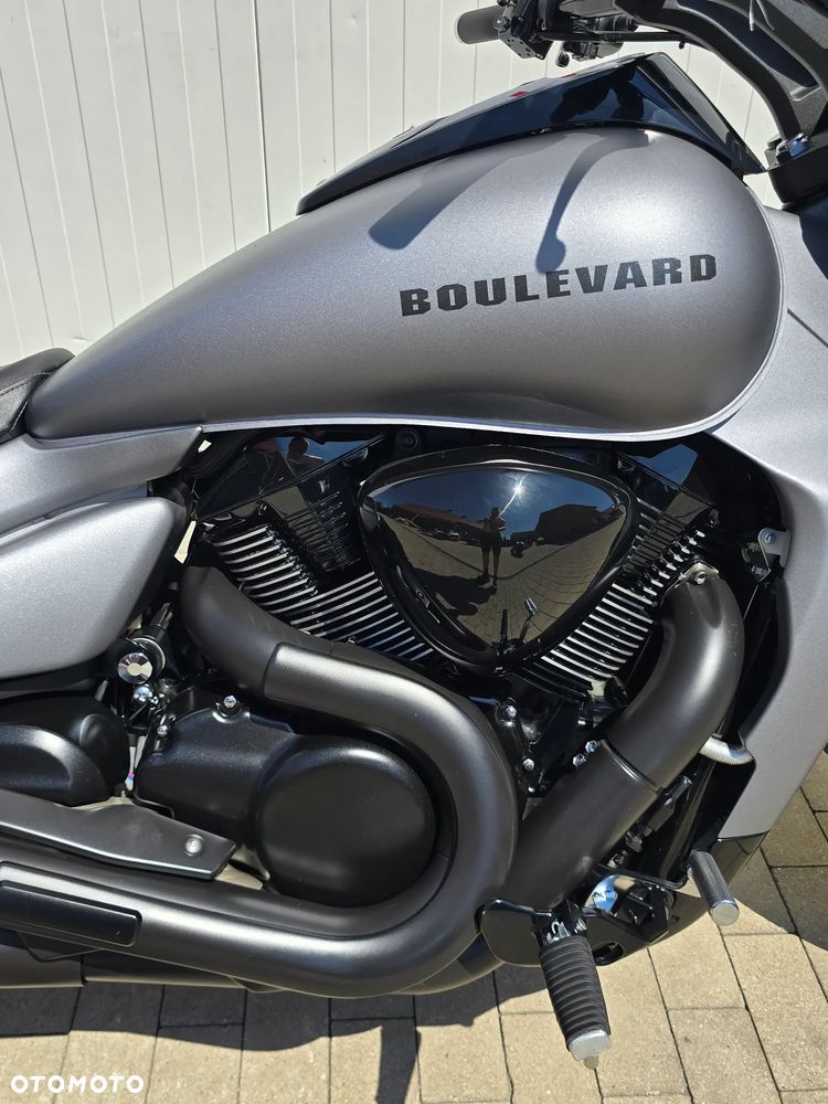 Suzuki Boulevard - 3