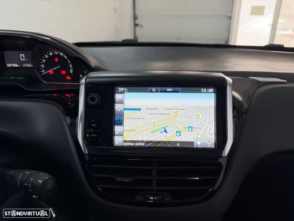 Peugeot 208 1.4 HDi Active - 12