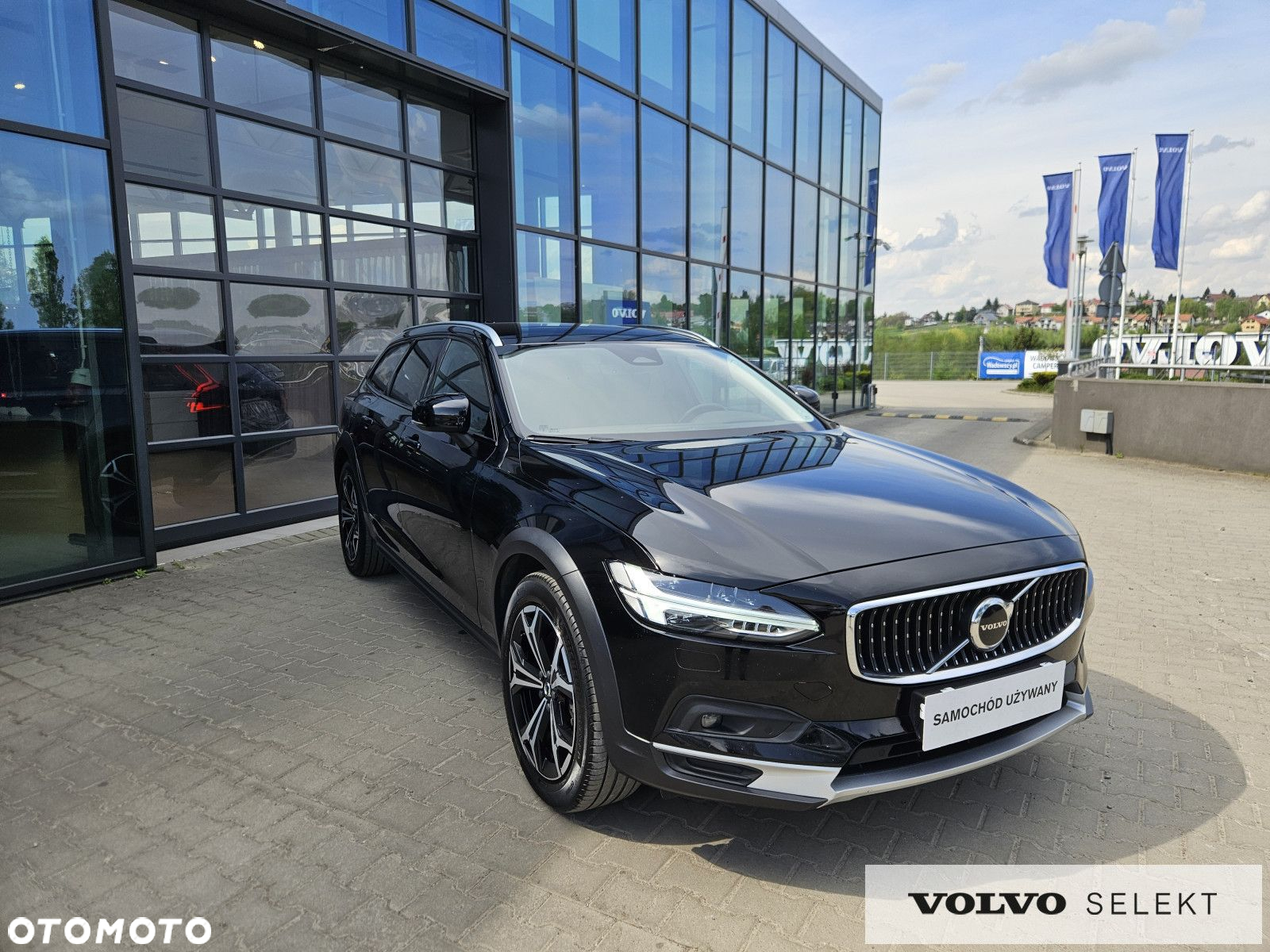 Volvo V90 Cross Country - 4