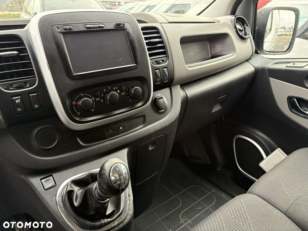 Renault Trafic - 9