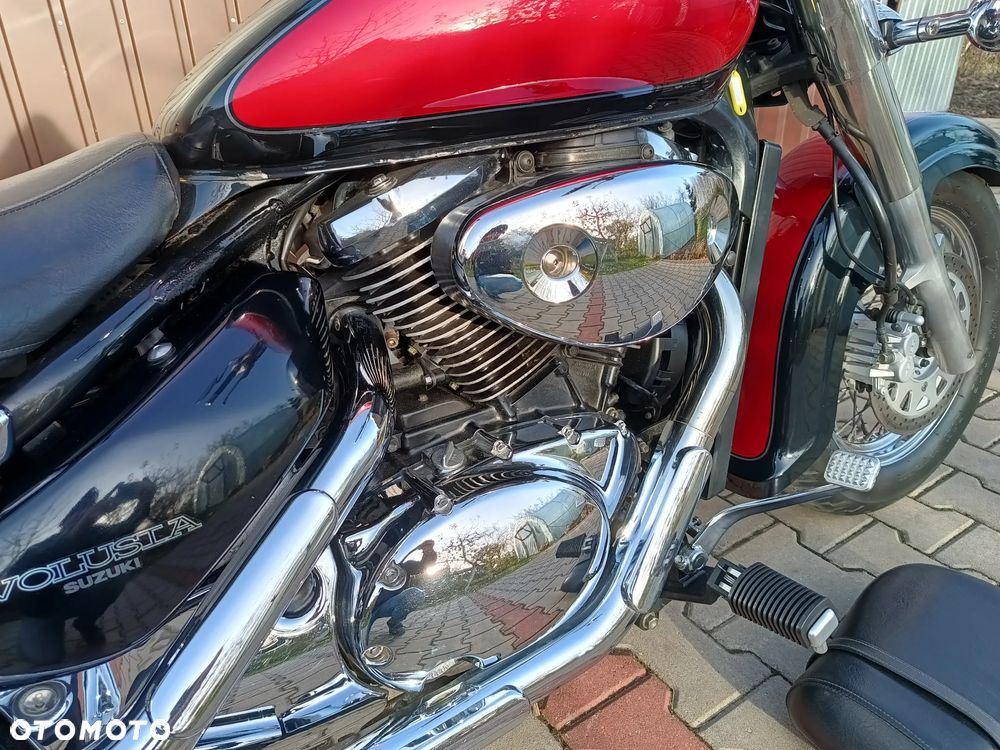 Suzuki VL 800 Volusia - 11