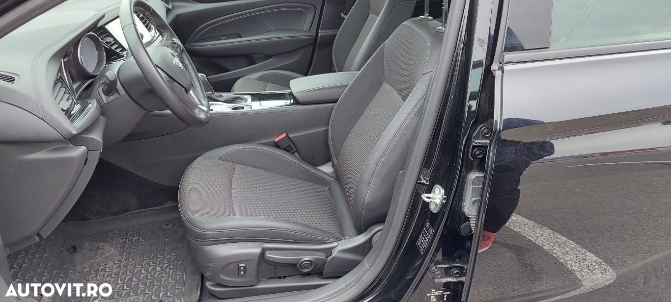 Opel Insignia - 12
