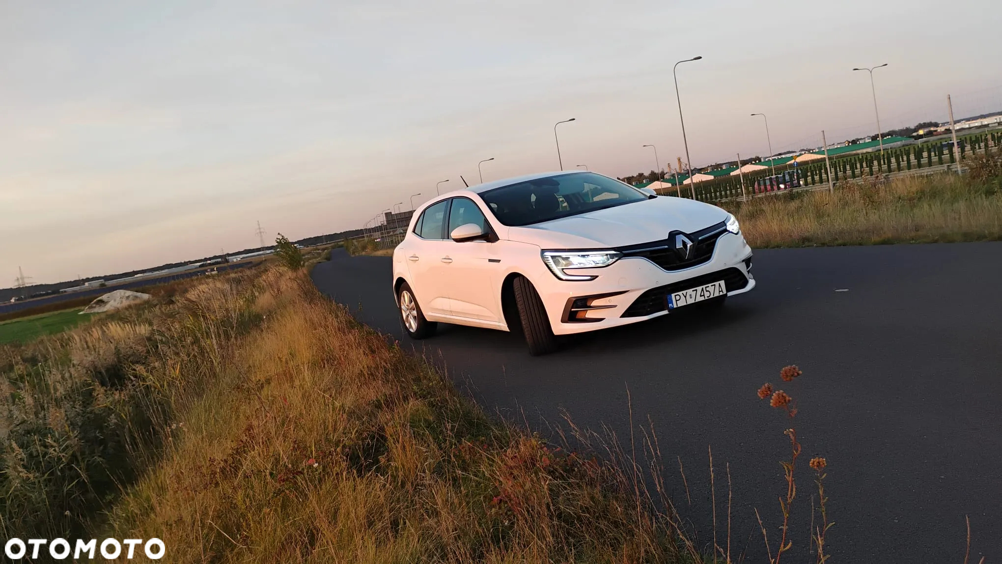 Renault Megane 1.5 Blue dCi Intens - 8