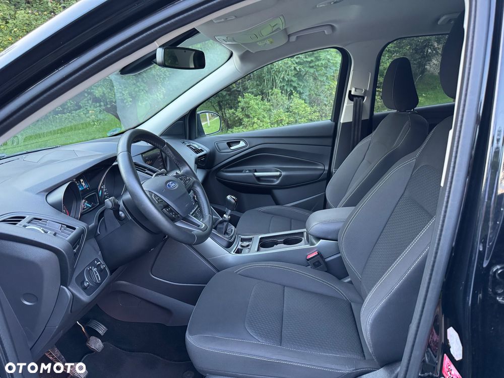 Ford Kuga 1.5 EcoBoost 2x4 Titanium - 27