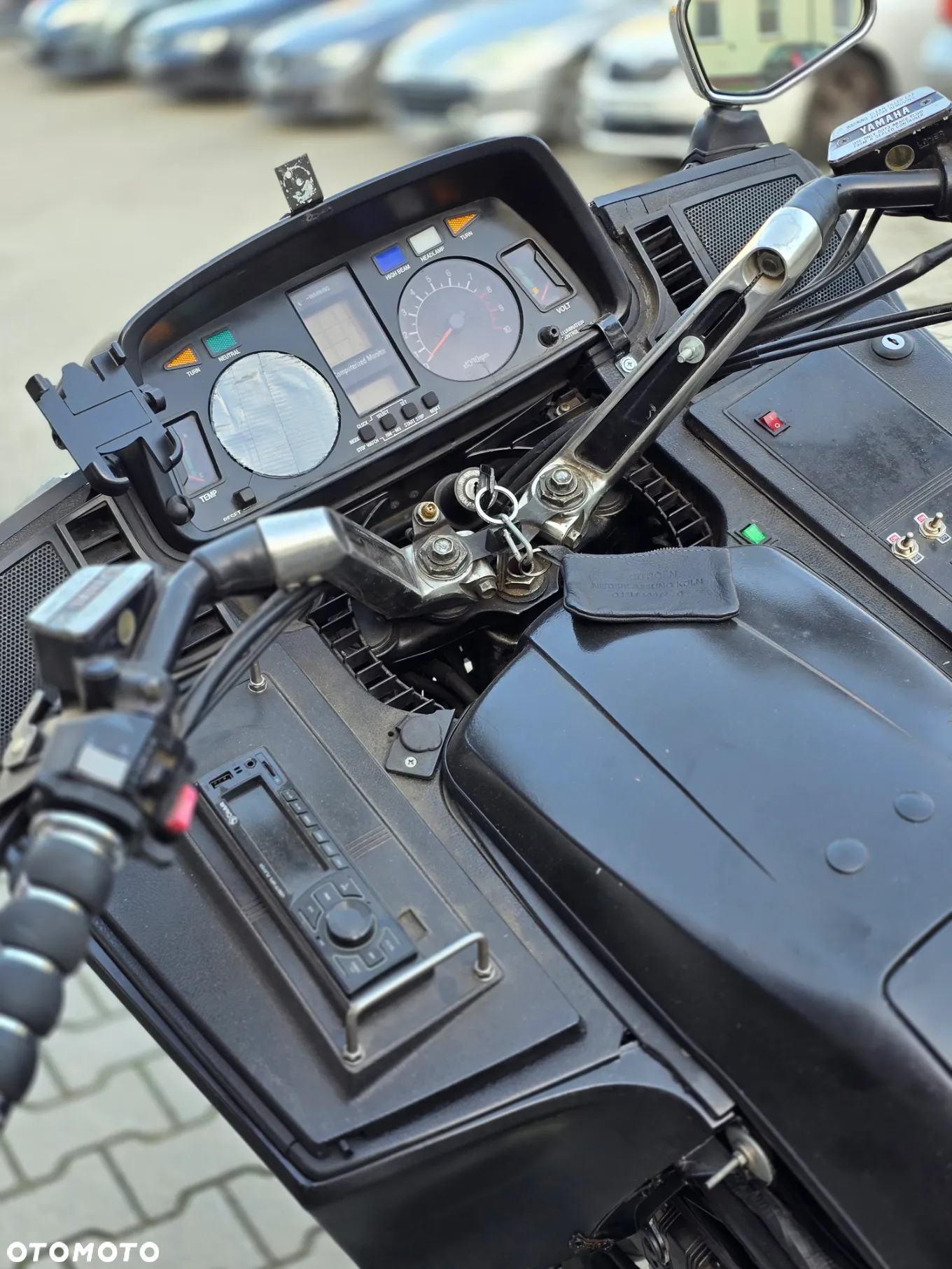 Yamaha XVZ - 26