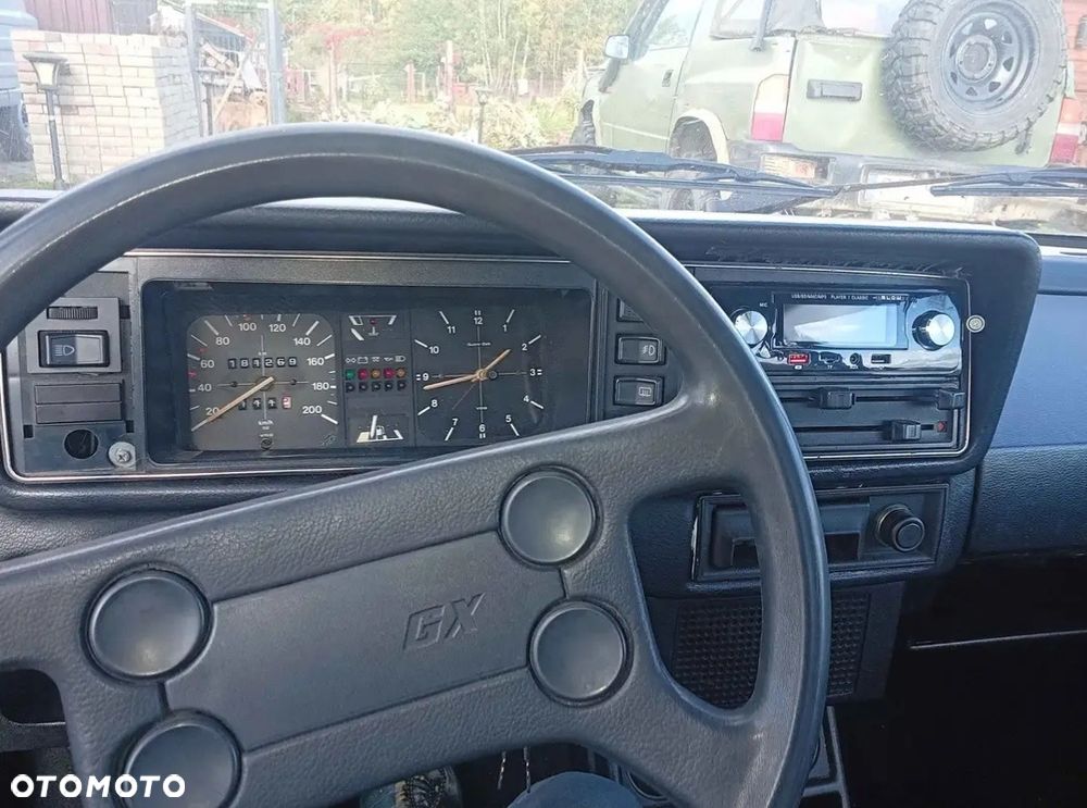 Volkswagen Golf - 6