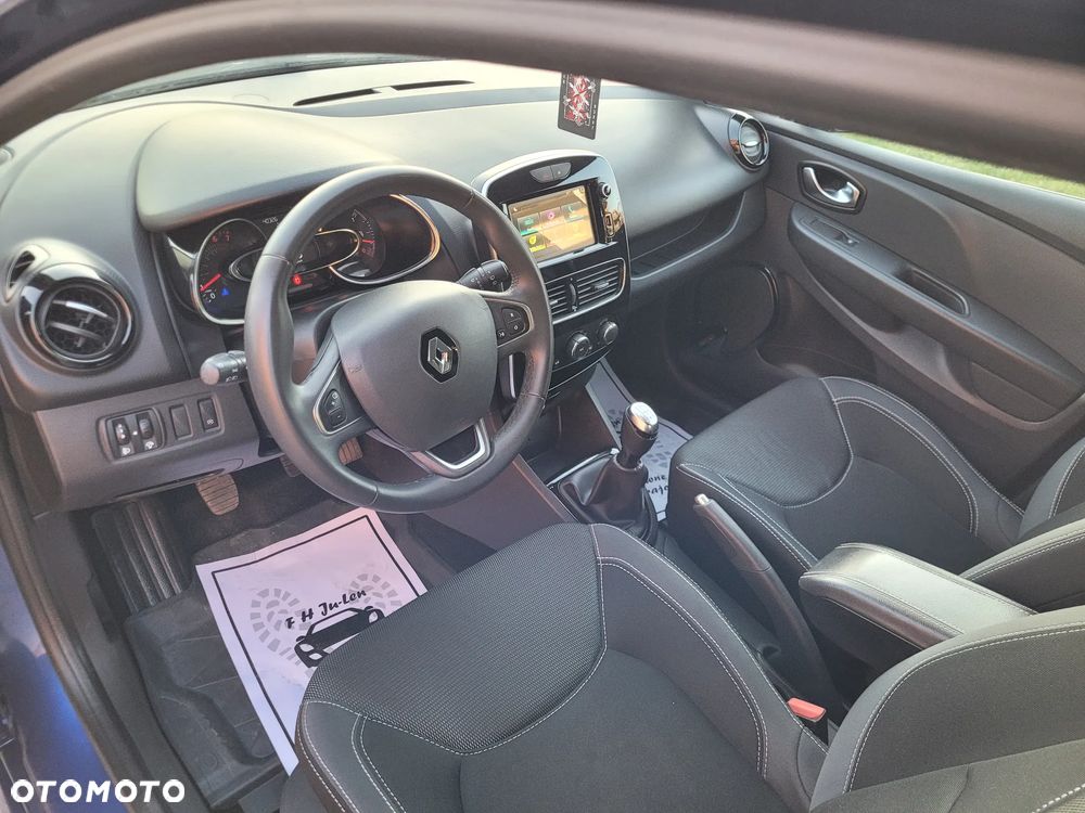 Renault Clio - 21