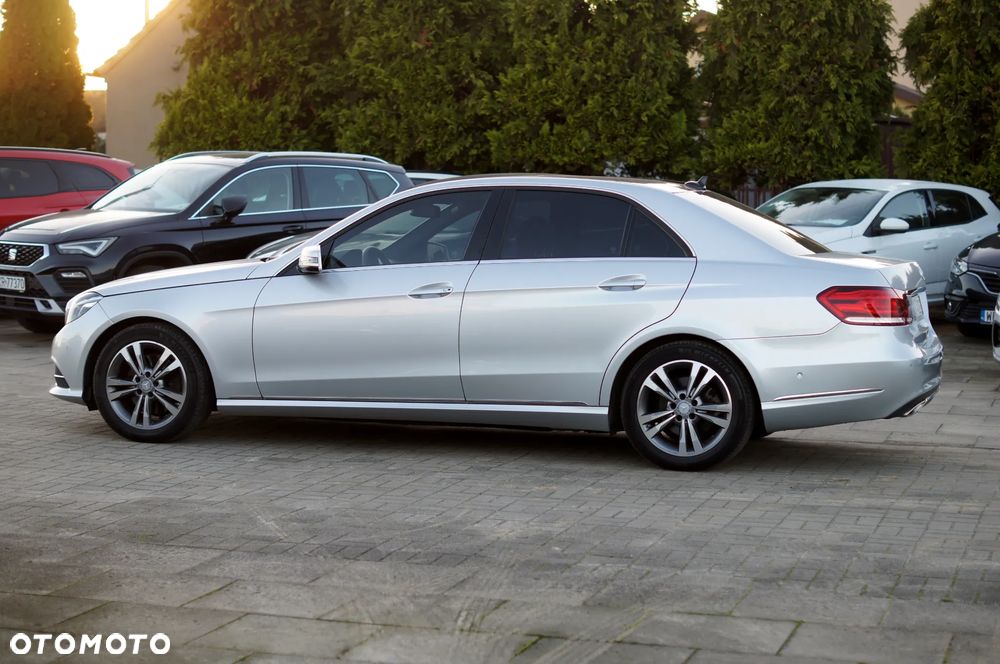 Mercedes-Benz Klasa E 350 BlueTEC 4Matic 7G-TRONIC - 34