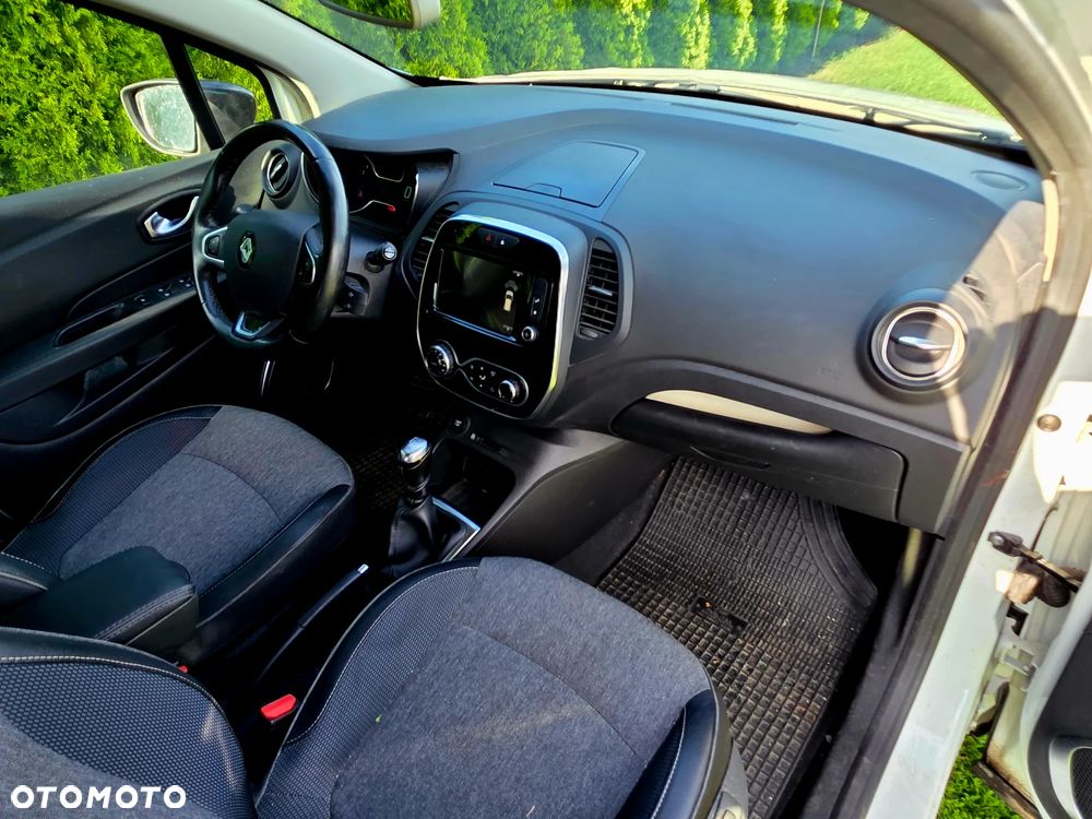Renault Captur ENERGY TCe 120 Elysee - 11