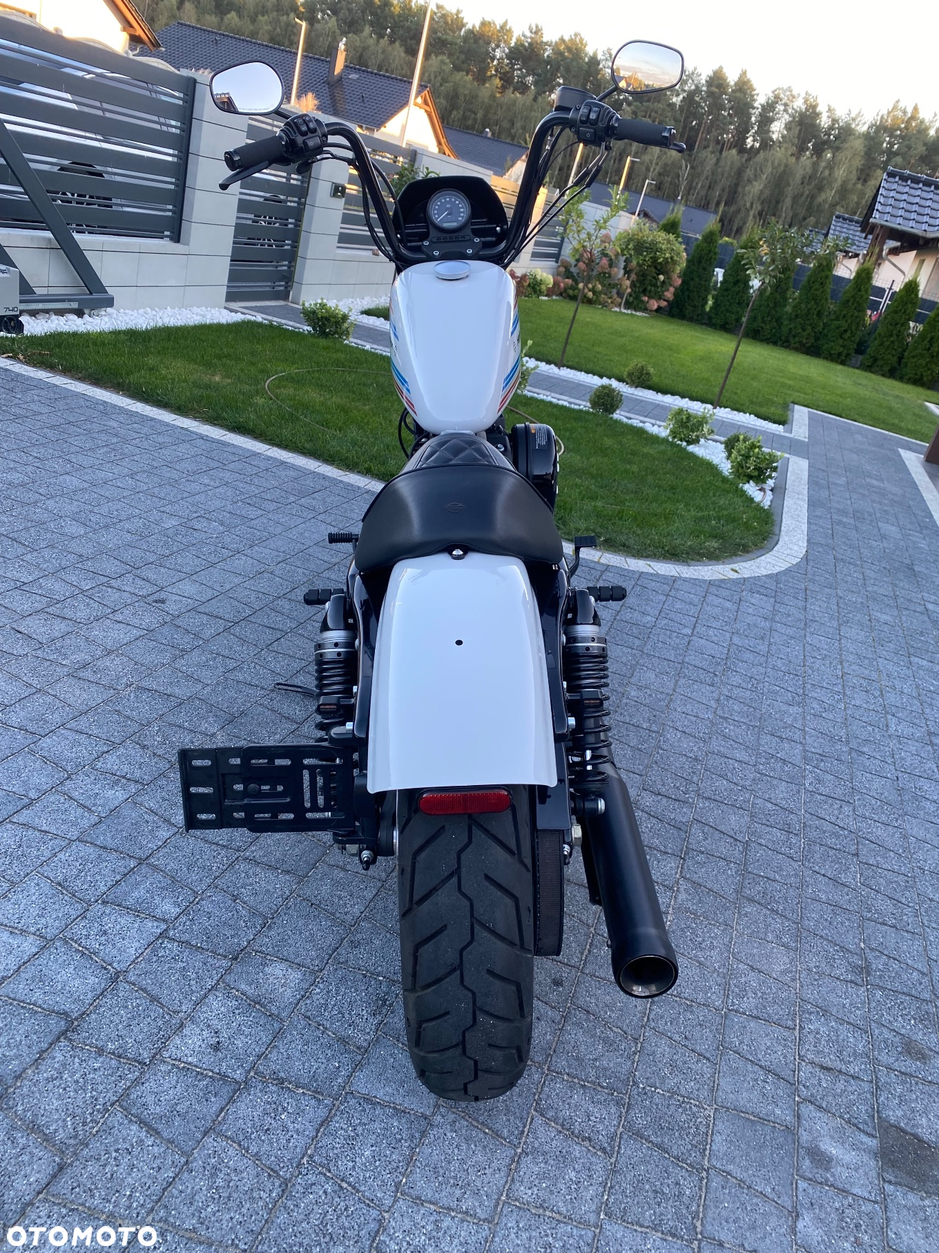 Harley-Davidson Sportster Iron 1200 - 8