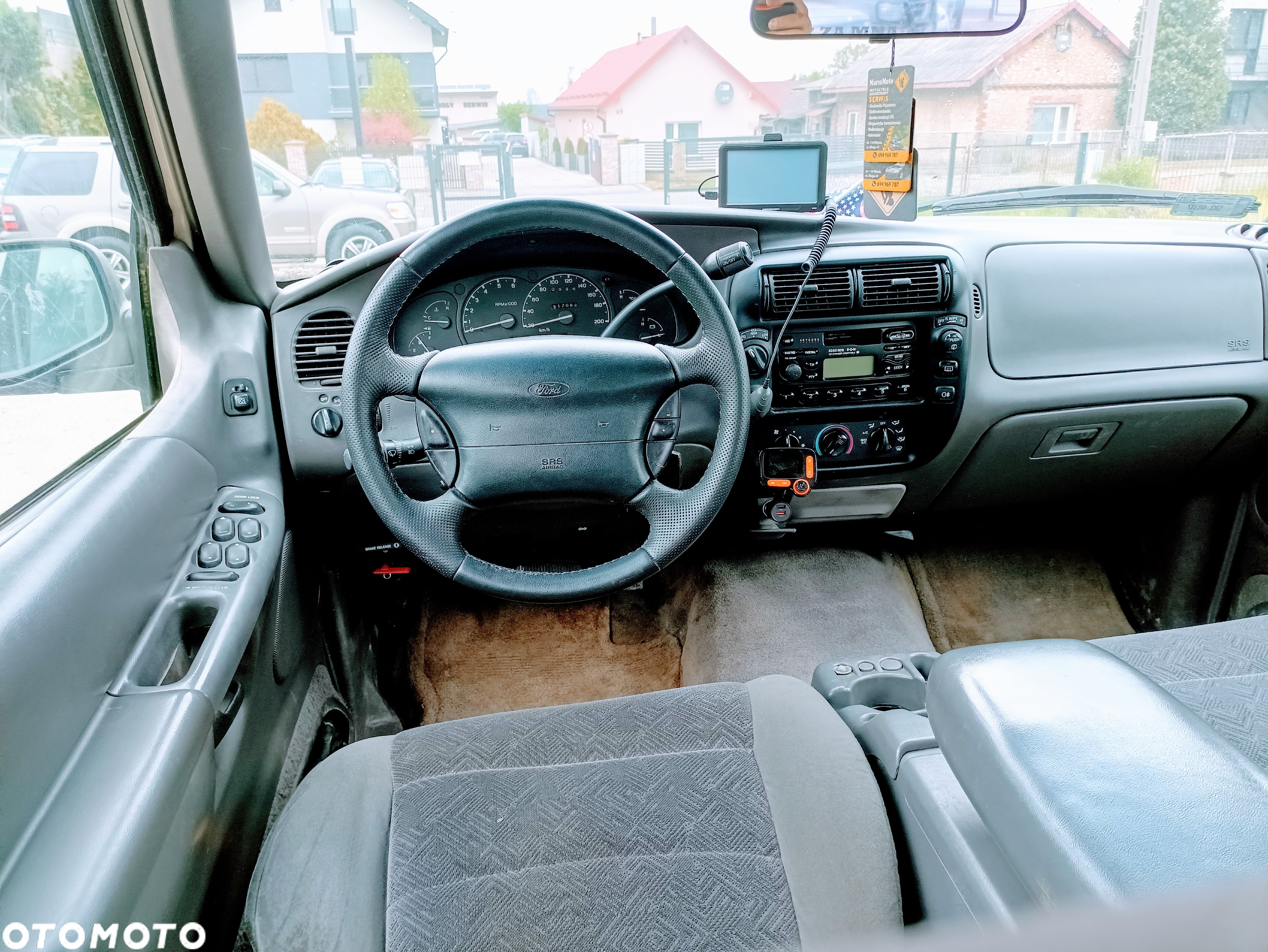 Ford Explorer 4.0 - 10
