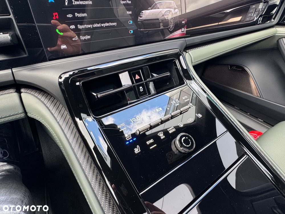 Porsche Panamera Turbo S E-Hybrid PHEV - 22