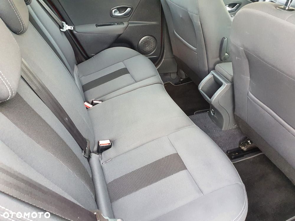 Renault Megane 1.6 16V 110 Dynamique - 10