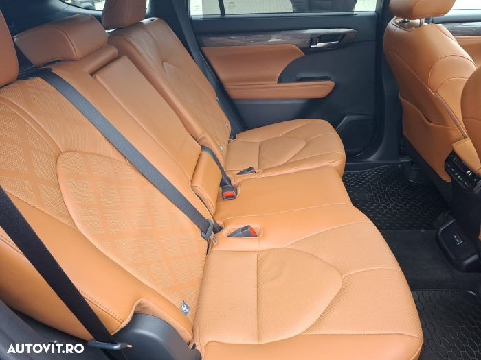 Toyota Highlander 2.5 L Hybrid Dynamic Force 248CP Luxury Metallic - 15