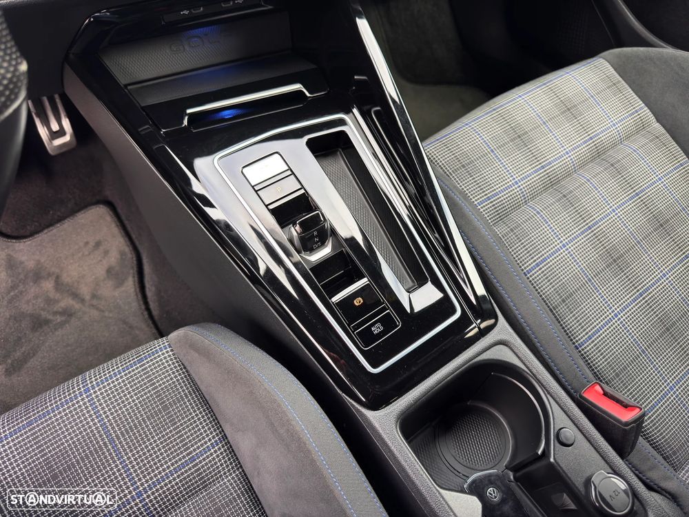 VW Golf 1.4 TSI GTE DSG - 38