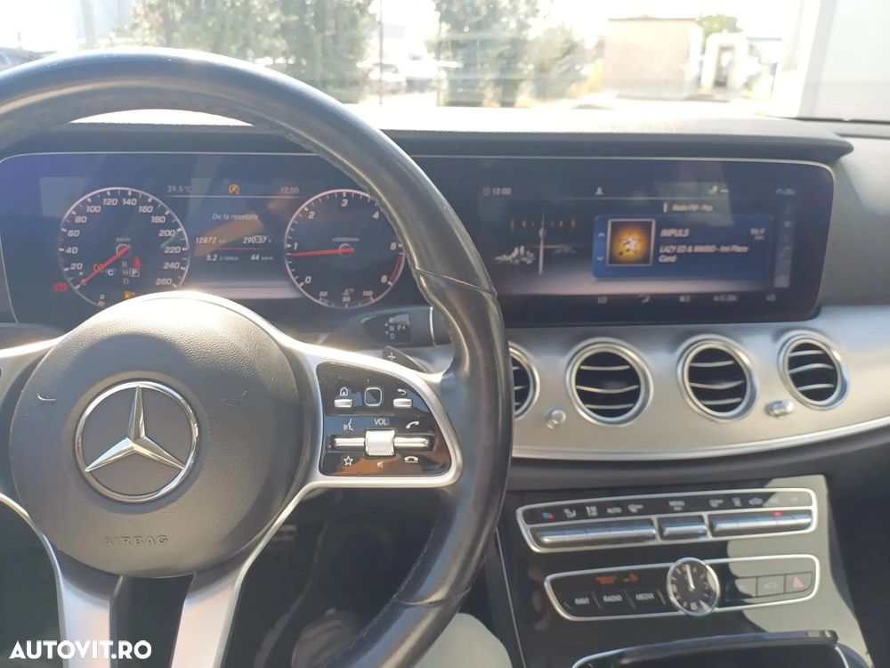 Mercedes-Benz E - 13