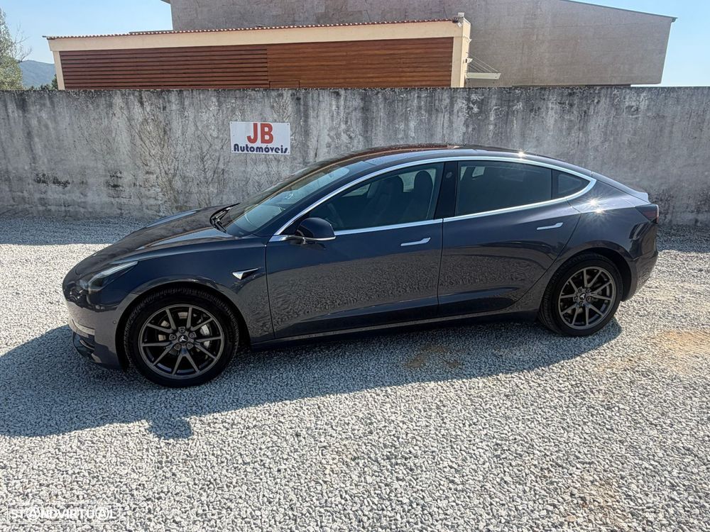 Tesla Model 3 Long-Range Dual Motor AWD — fotografia 5