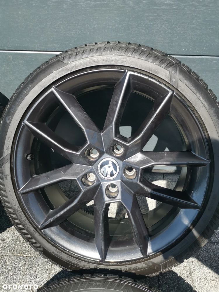 Felgi Aluminiowe Skoda 5x112 7.5Jx18 ET51 - 7