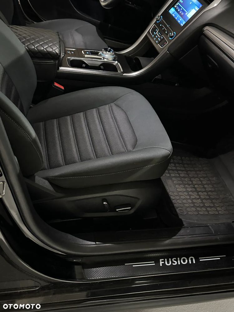 Ford Mondeo - 13