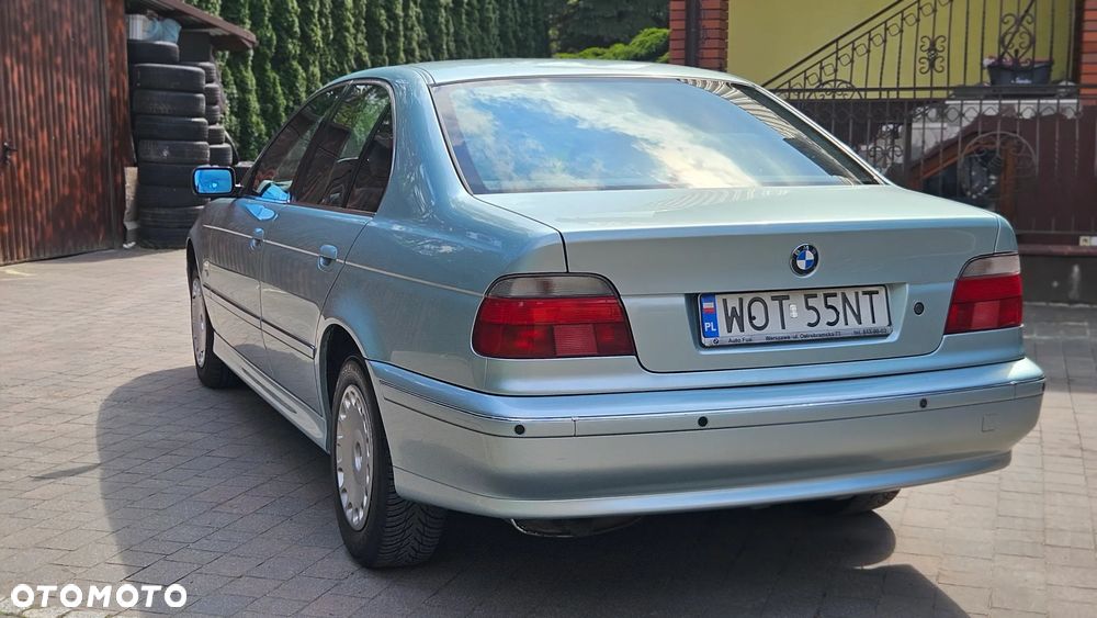 BMW Seria 5 523i - 4
