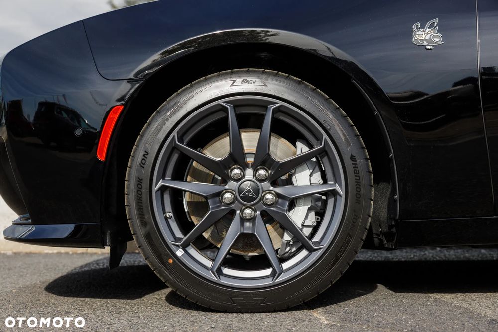 Dodge Charger - 12