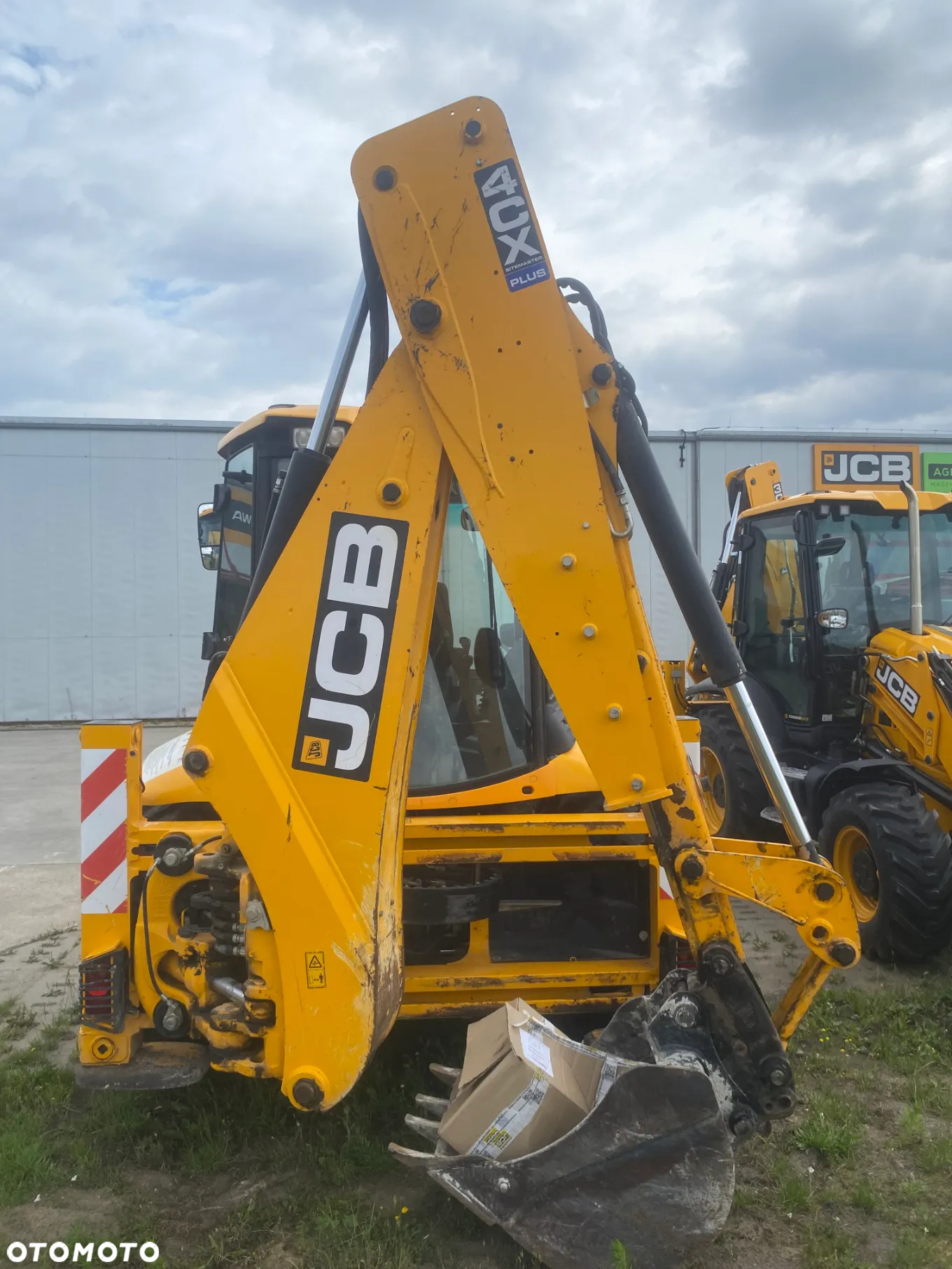 JCB 4CX PLUS - 11