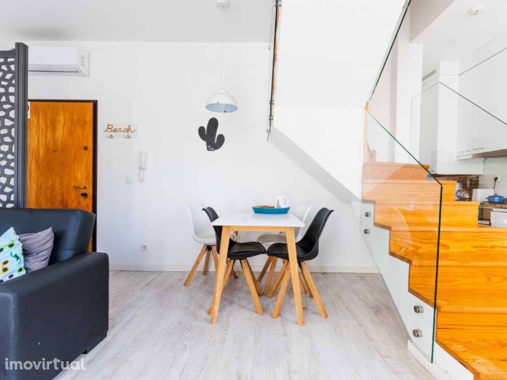 T0 Duplex - 1.º e 2.º Andar | Matosinhos - Grande imagem: 2/10