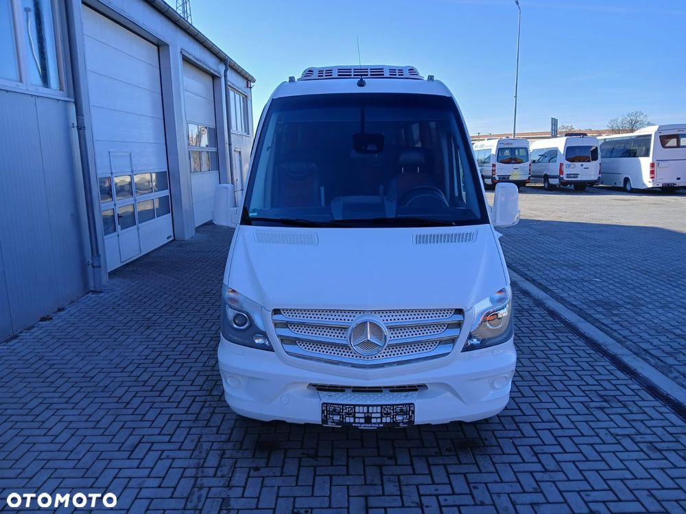 Mercedes-Benz 519 wersja turystyczna - 3