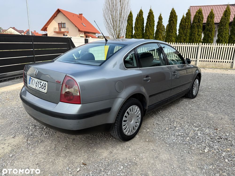 Volkswagen Passat 1.9 TDI - 1
