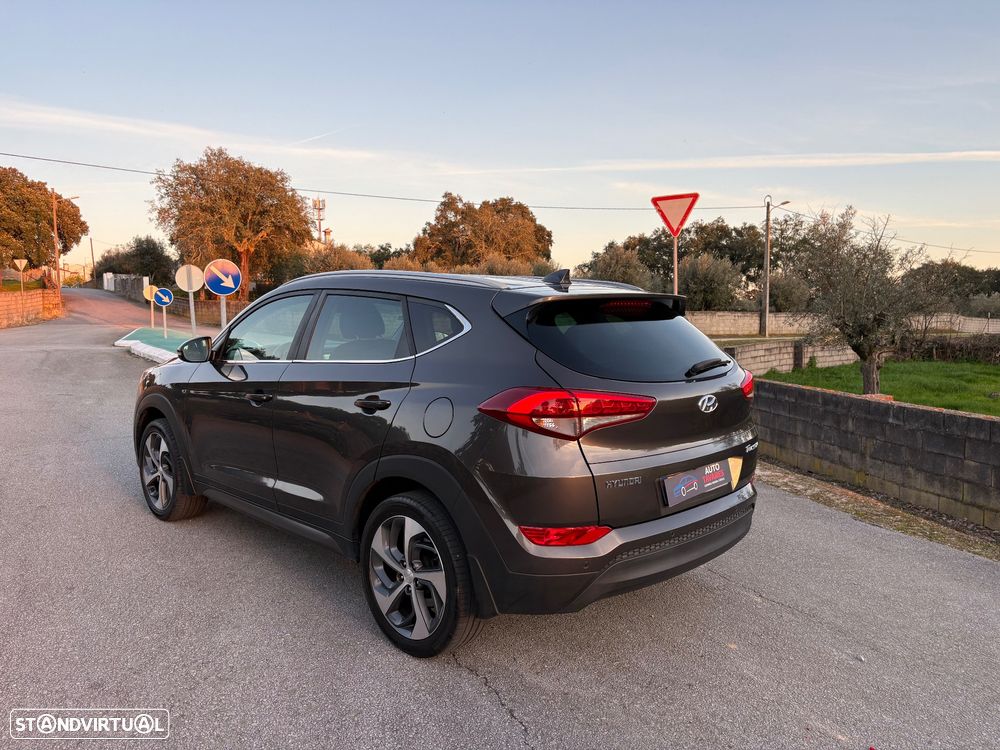 Hyundai Tucson 1.7 CRDi Creative Plus - 2