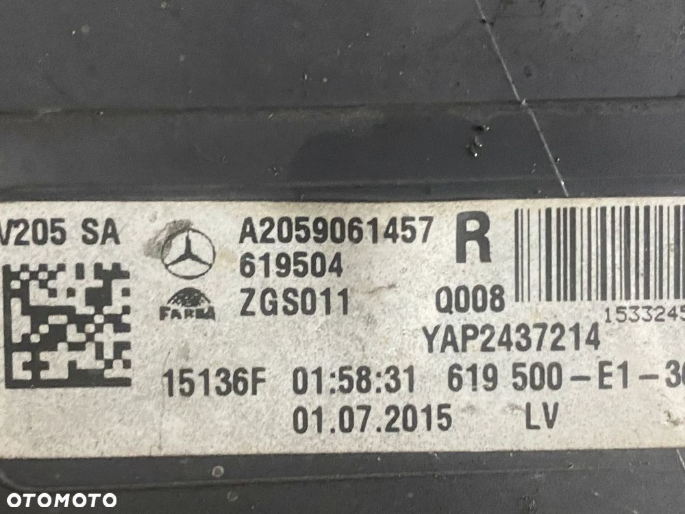 MERCEDES 205 lampa tylna prawa led - 3